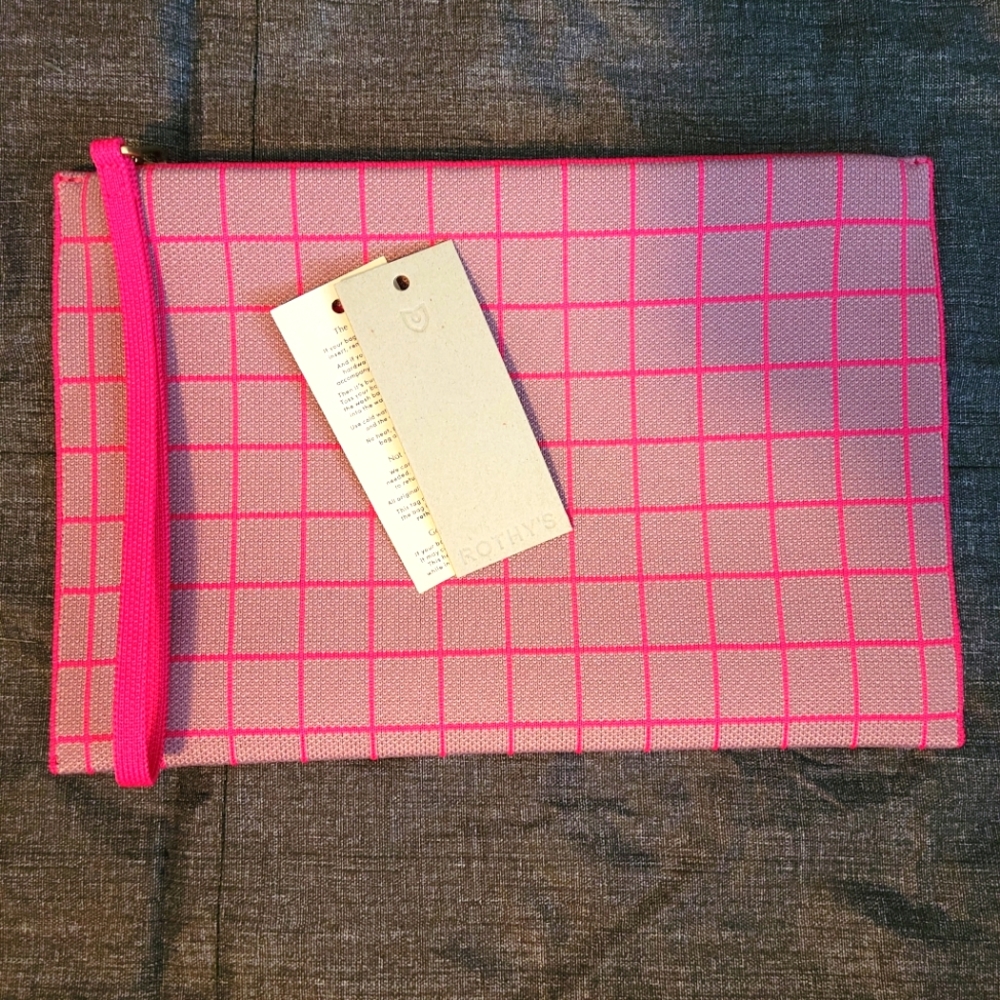 Rothy's Wristlet Desert Pink